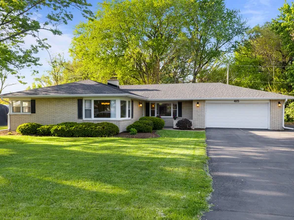 415 Maplewood Dr, Sycamore, IL 60178