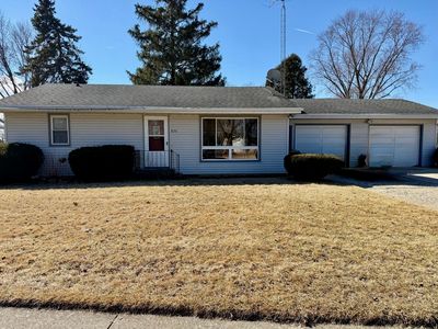 820 Crest View Trl, Byron, IL, 61010