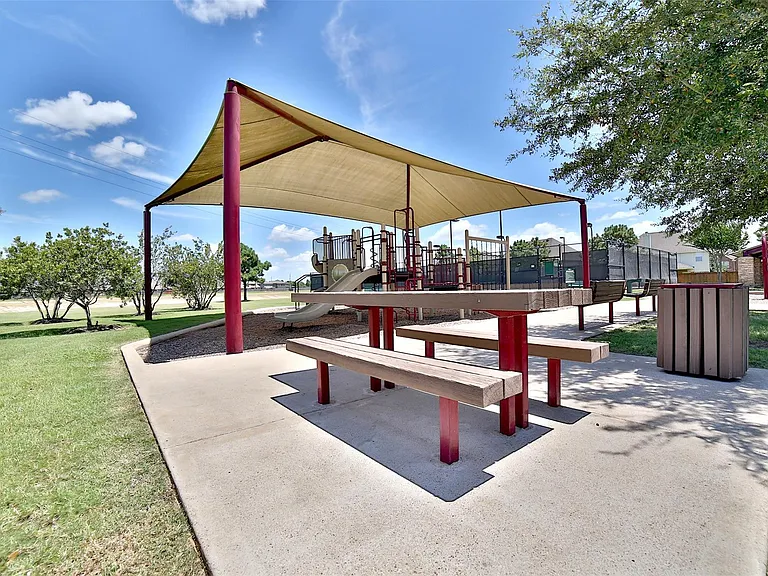 3707 Autumn Branch Ct — Photo 20