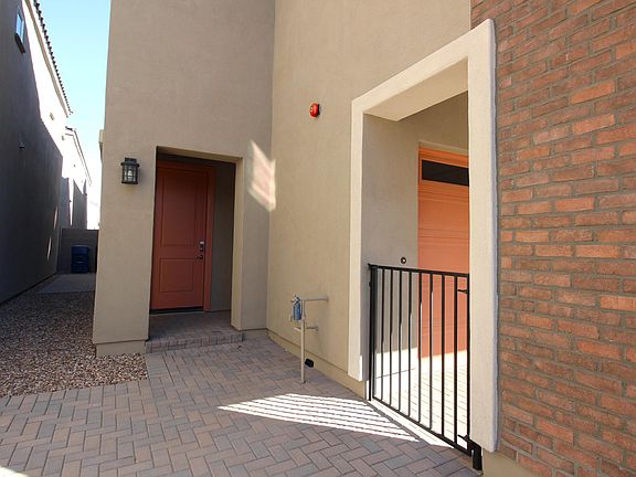 4th image of 262 E Aster Dr