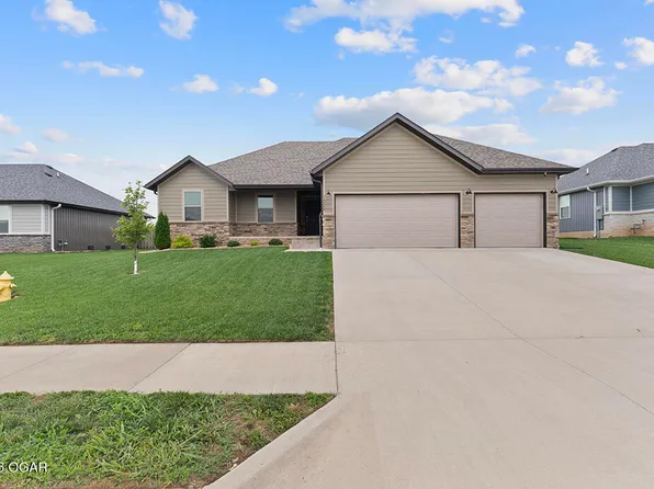1026 S Gettysburg Loop, Republic, MO 65738