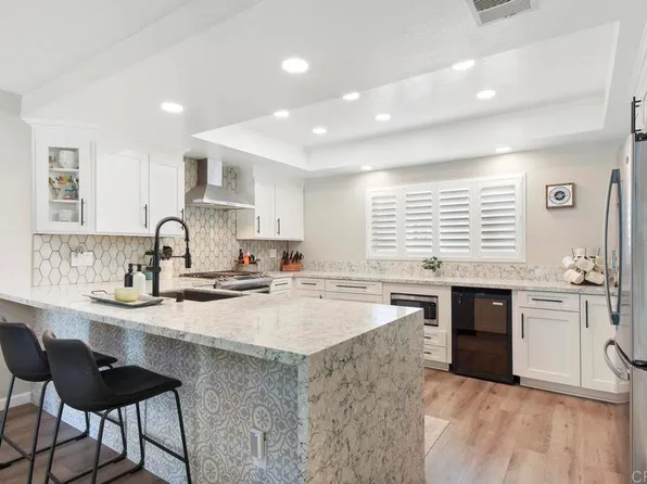 6772 Caminito Del Greco, San Diego, CA 92120