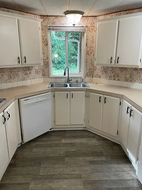 2 bed, 924 sqft, $1,700 — Photo 2