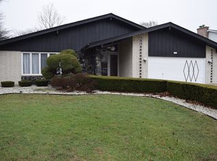 7501 W Pottawatomi Dr, Palos Heights, IL 60463