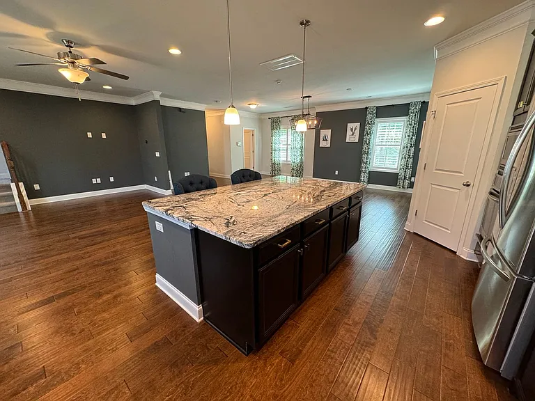 323 View Dr — Photo 6