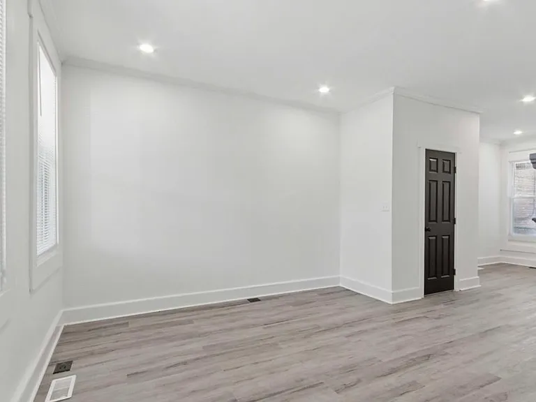 2582 Edmondson Ave — Photo 17