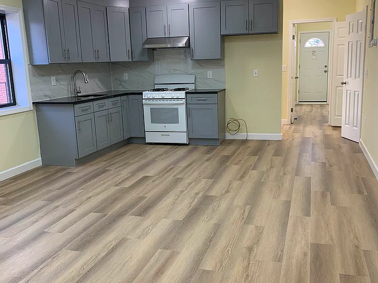 8934 15th Ave #2 — Photo 2