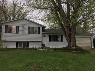 13443 Riverside Dr, Constantine, MI 49042