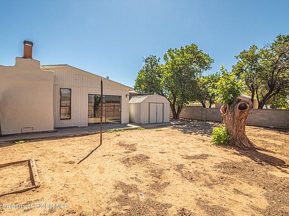4th image of 2121 Smith Ln