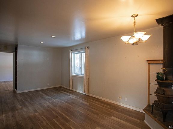3rd image of 2569 Elwood Ave