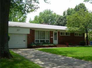 628 Roanoke Dr, Edwardsville, IL 62025