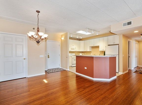 3rd image of 111 N Wheaton Ave Unit 406