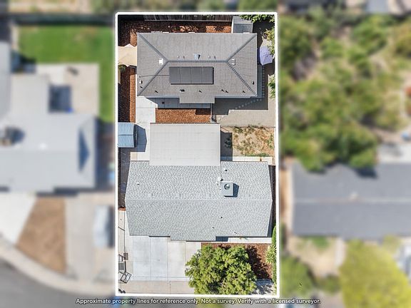 3rd image of 613 Summit Ct