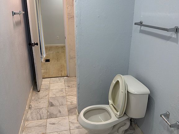 3rd image of 514 NW 137th St #514