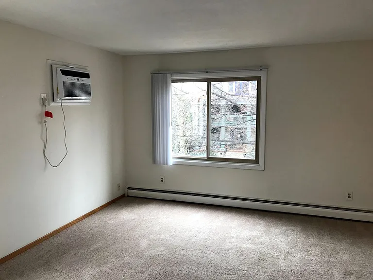 2649 Humboldt Ave S — Photo 19