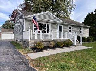 9160 Griffon Ave, Niagara Falls, NY 14304