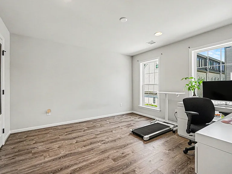 1318 Revival Dr — Photo 39