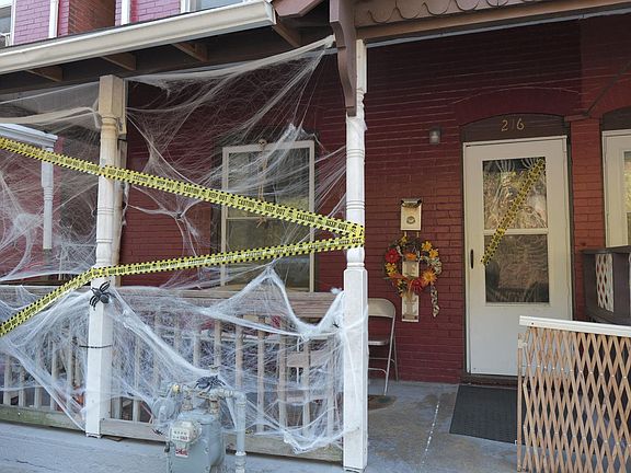 2nd image of 216 Fleetwood St