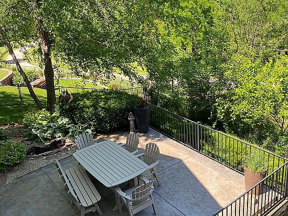 5th image of 5622 N 142nd Ave