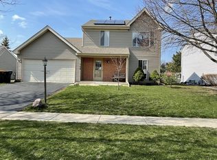 159 Red Cedar Dr, Streamwood, IL 60107