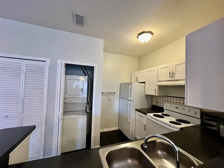 5951 Westgate Dr #1722 — Photo 7