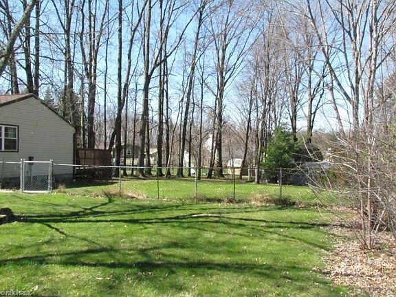 4th image of 1260 Cedarwood Dr