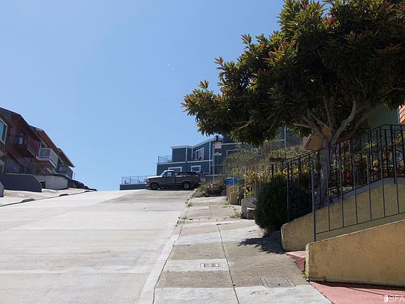 2nd image of 170 Majestic Ave