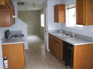 2nd image of 1607 Lantern Light Dr