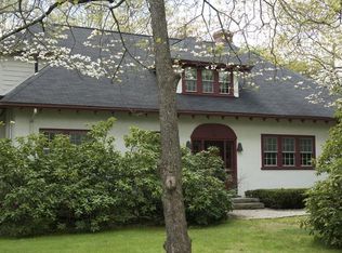 33 Hidden Rd, Andover, MA 01810