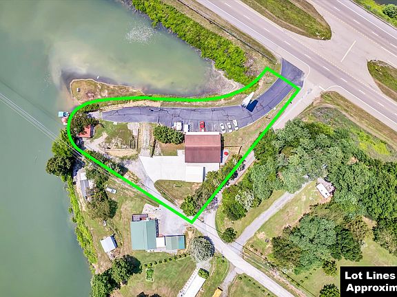 5th image of 122 Circle Dr