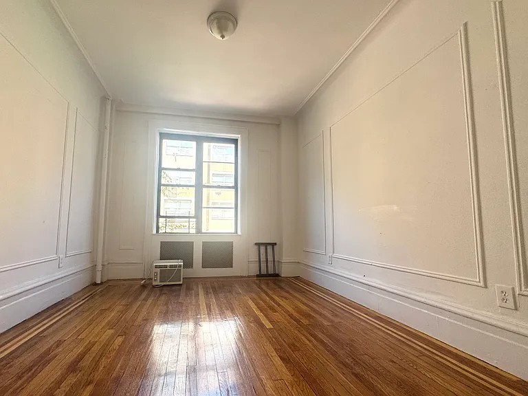 165 W 83rd St #44 — Photo 5