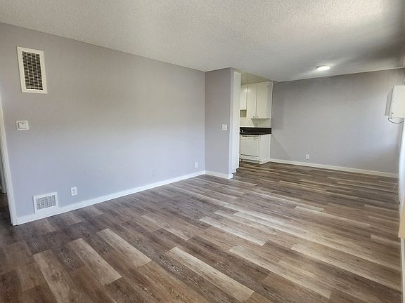 2nd image of 400-412 N Serrano Ave #205