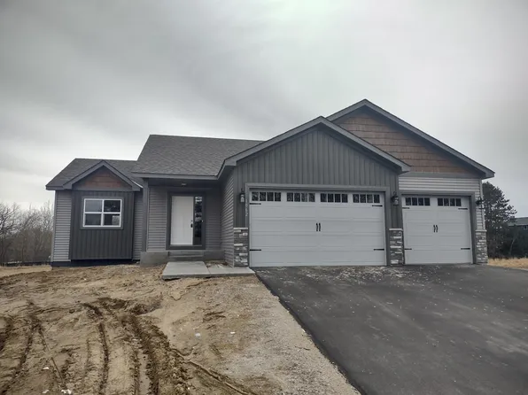 923 Triumph Trl NE, Isanti, MN 55040