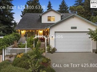15638 42nd Ave S UNIT A, Seattle, WA 98188
