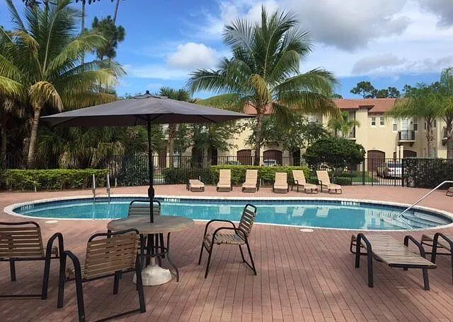 2812 Eagle Rock Cir #906 — Photo 38