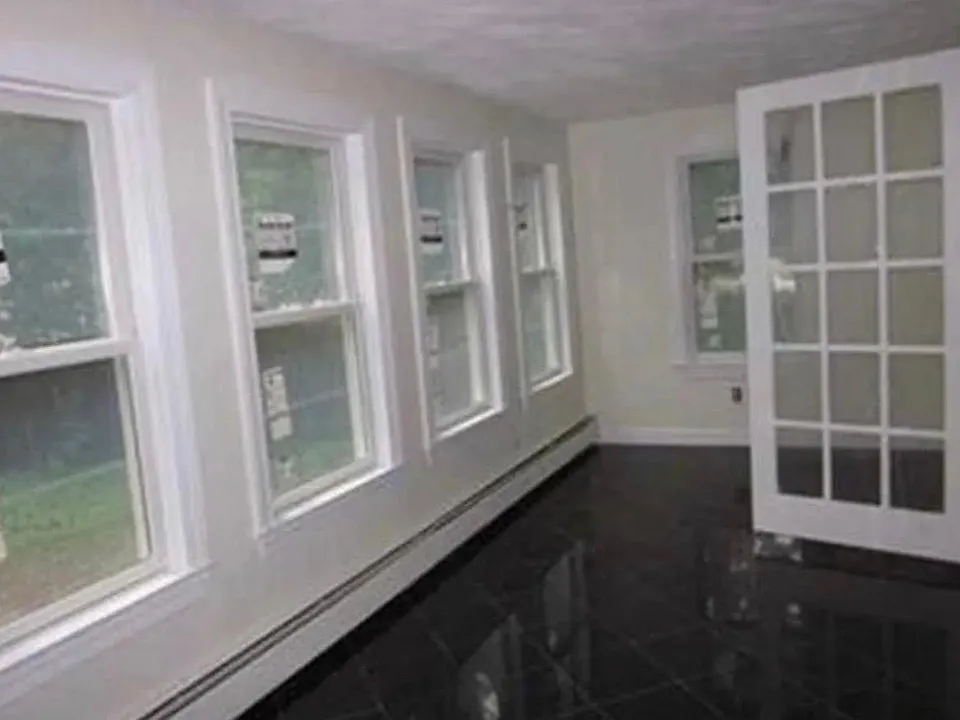 52 Dascomb Rd