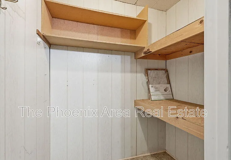 2431 N Higley Rd — Photo 32