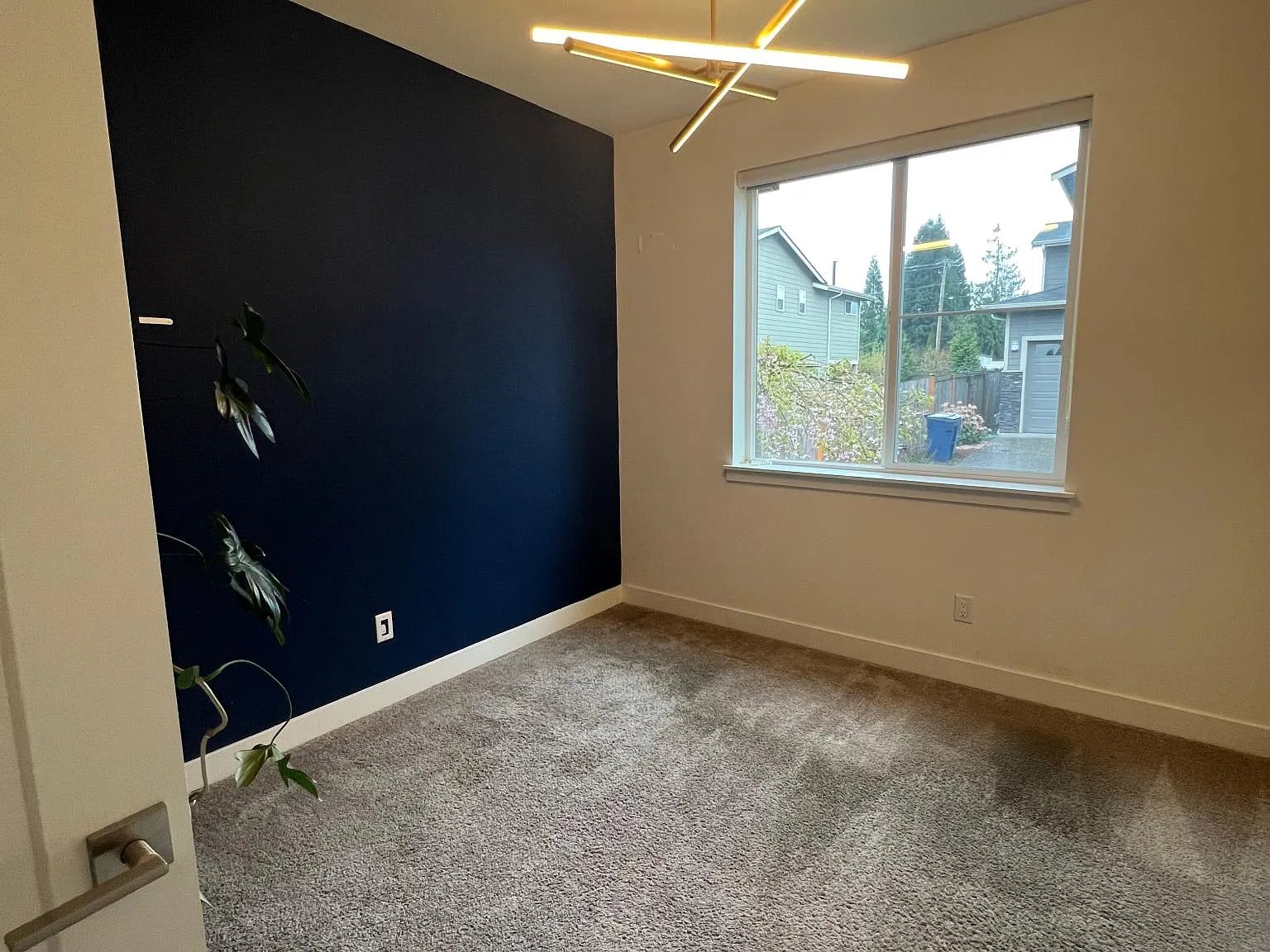 4 bed, 2678 sqft, $4,000 — Photo 4