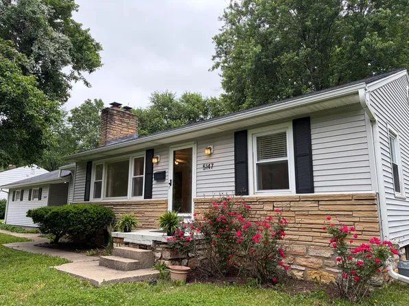 5147 Clark Dr, Roeland Park, KS 66205