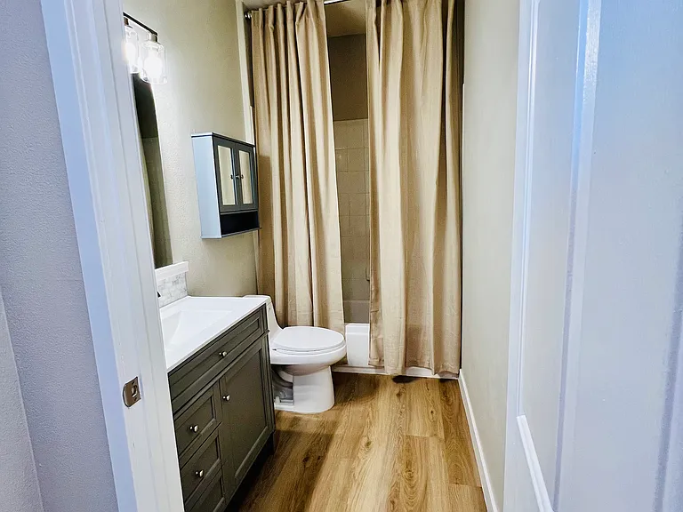 8555 W Russell Rd #1002 — Photo 30