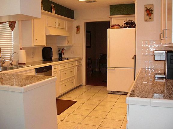 5th image of 2622 Valley Field Dr