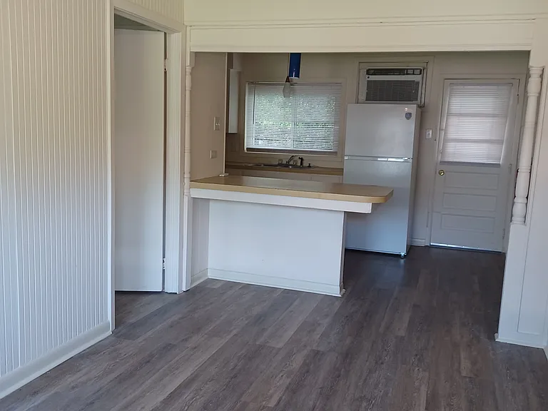 1714 Himalaya Ave #5 — Photo 2