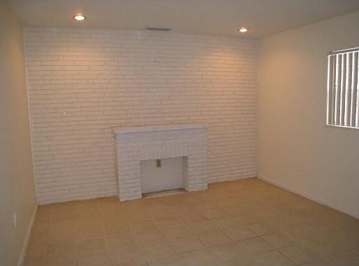3rd image of 2127 Ashland Blvd