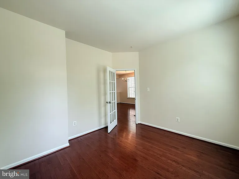 8912 Tower Pl — Photo 25