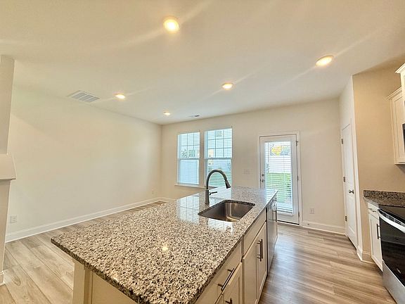 5th image of 6138 Arsenal Ave