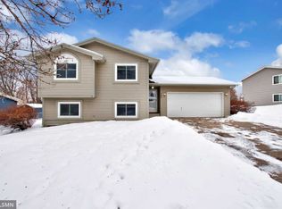 580 Independence Ave, Chaska, MN 55318