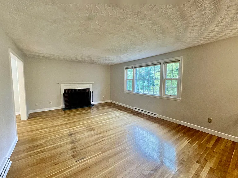 9 Brooks Rd — Photo 26