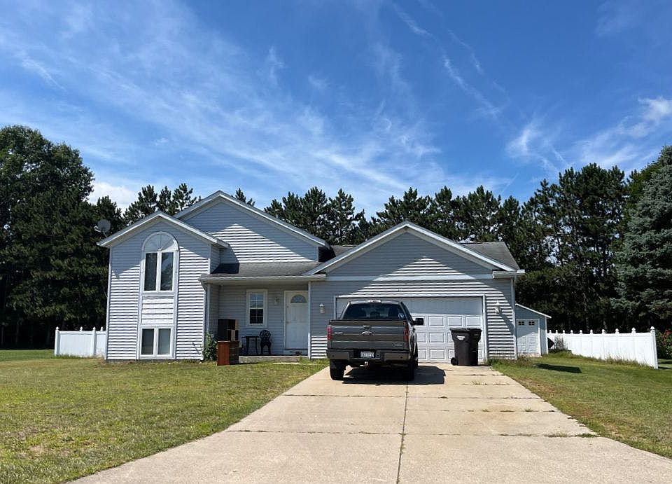 1st image of 1748 River Bend Dr