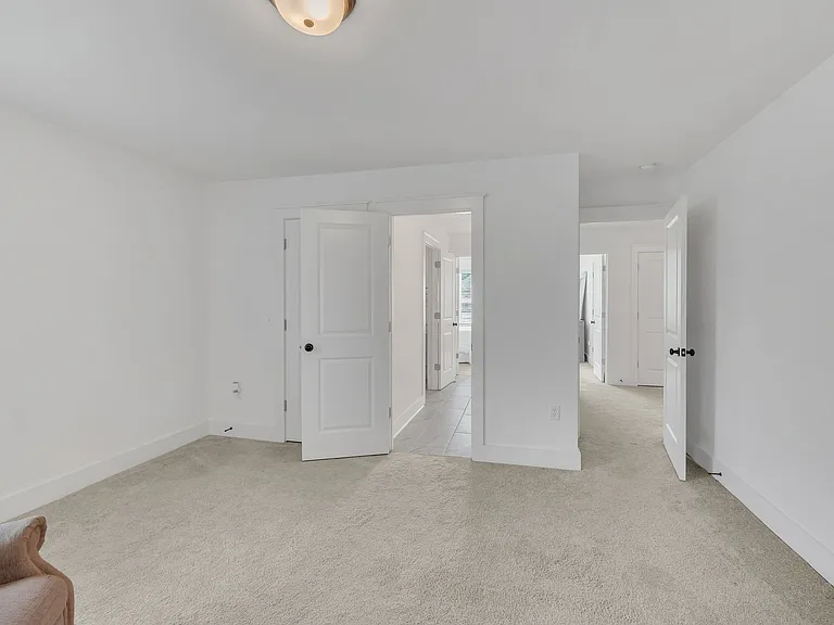 261 Cornice Dr — Photo 33