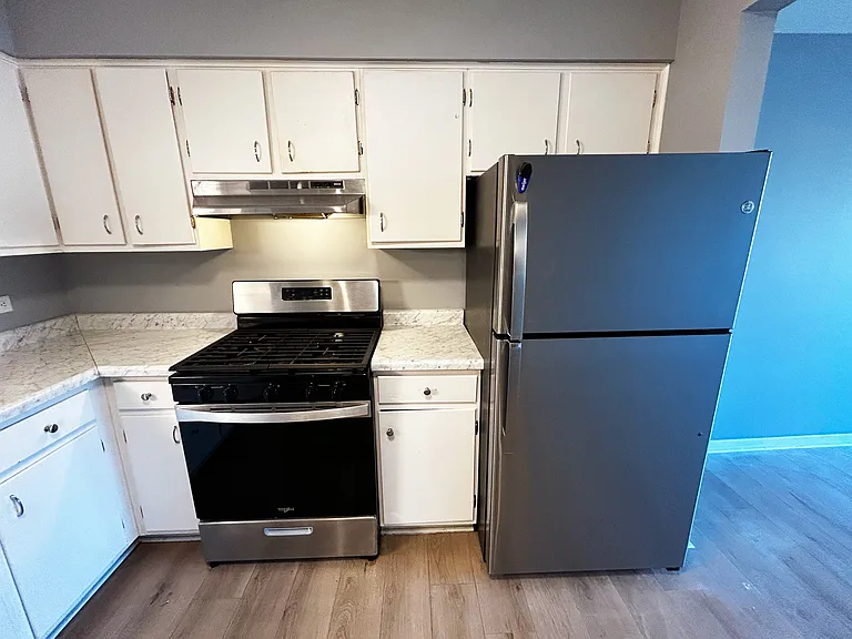 11201 S Langley Ave #2G — Photo 3